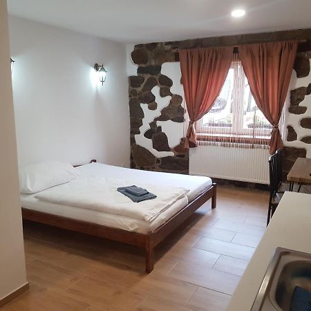 Penzion na statku Březová Brezova  Exterior foto