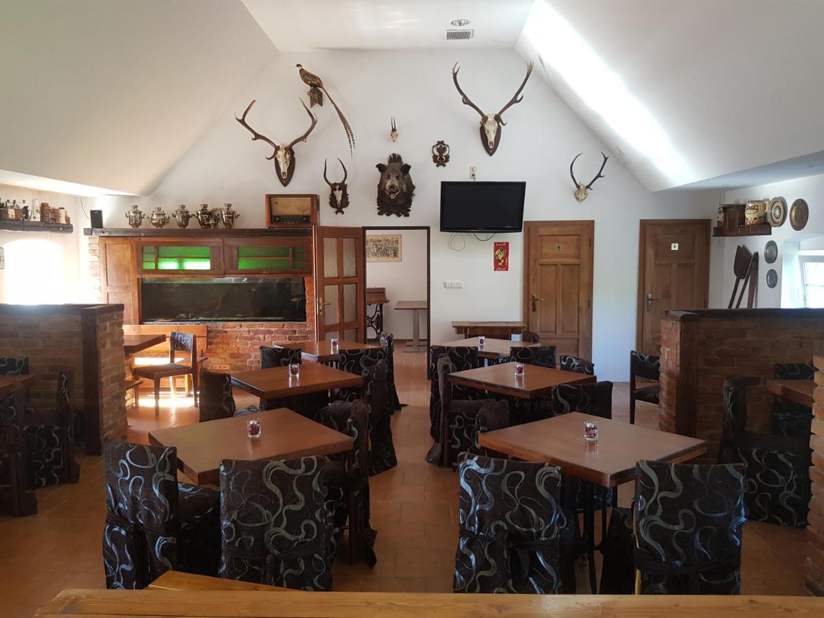 Penzion na statku Březová Brezova  Exterior foto